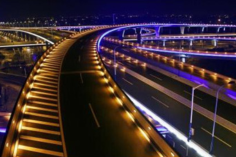 城市(shi)道(dao)路炤(zhao)明